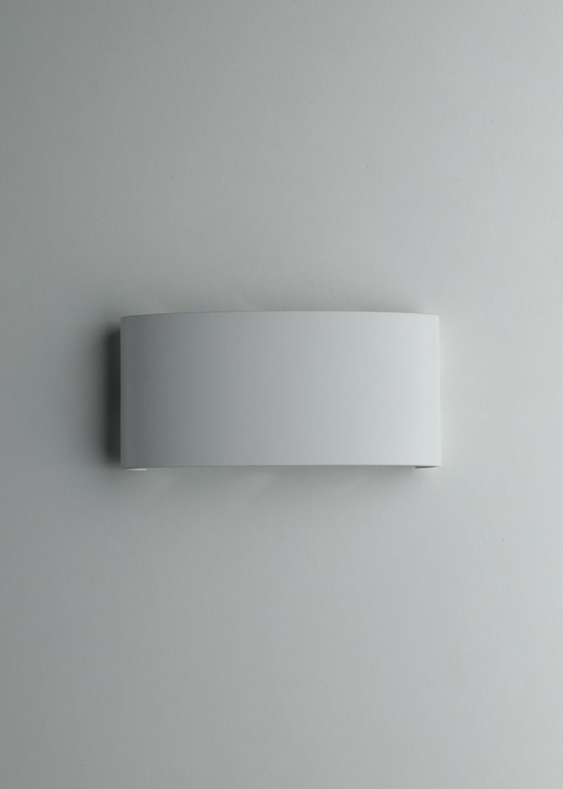 Applique per esterno in alluminio bianco o nero IP54 led integrato con regolazione luce 3000-4000°k 6W 600 lumen BEETLE Applique per esterno in alluminio bianco o nero IP54 led integrato con regolazione luce 3000-4000°k 6W 600 lumen BEETLE